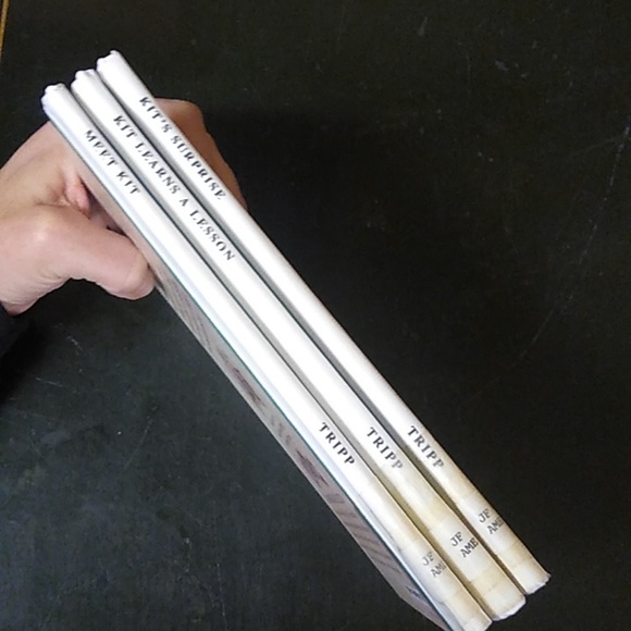 👧🏼Meet Kit Learns Lesson Surprise American Girls Junior Historical Fiction - Picture 4 of 13